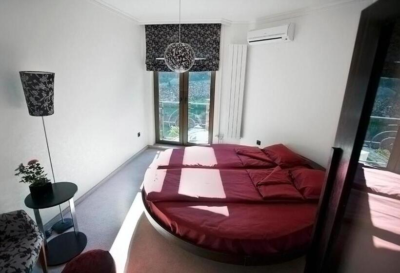 Vila 6ato Hotel & Wellnes