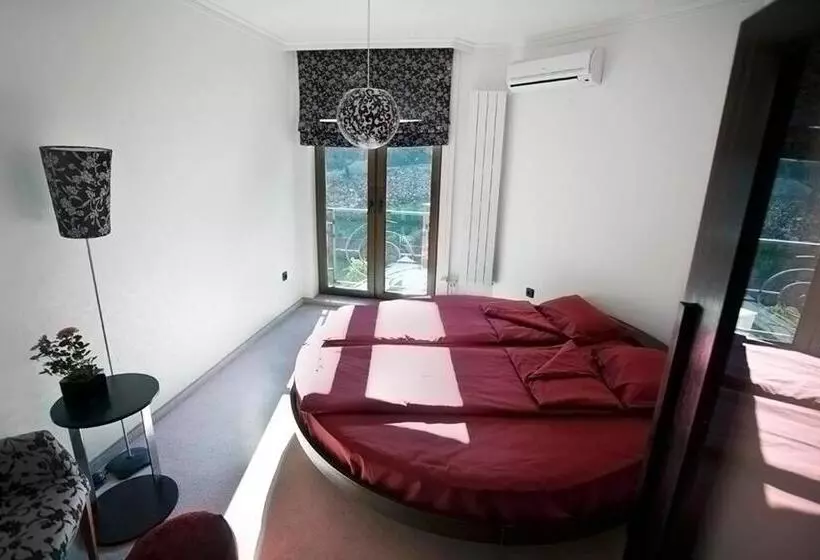 Vila 6ato Hotel & Wellnes