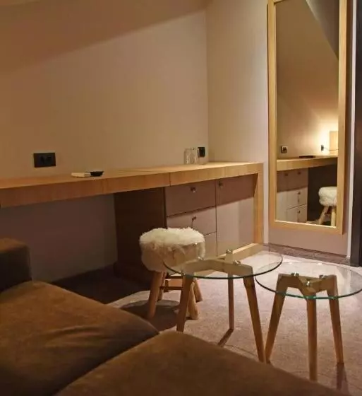 Vila 6ato Hotel & Wellnes