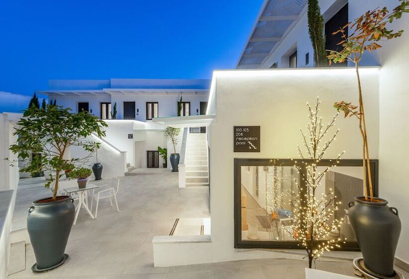 Central Boutique Hotel By Naoussa Hills Adults Only