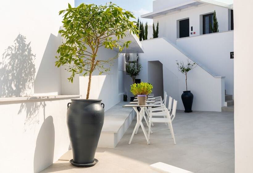 Central Boutique Hotel By Naoussa Hills Adults Only