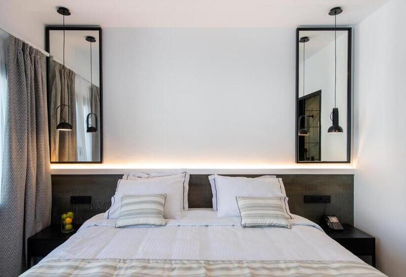 Central Boutique Hotel By Naoussa Hills Adults Only