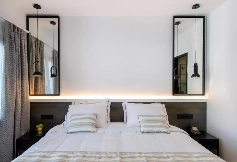 Central Boutique Hotel By Naoussa Hills Adults Only