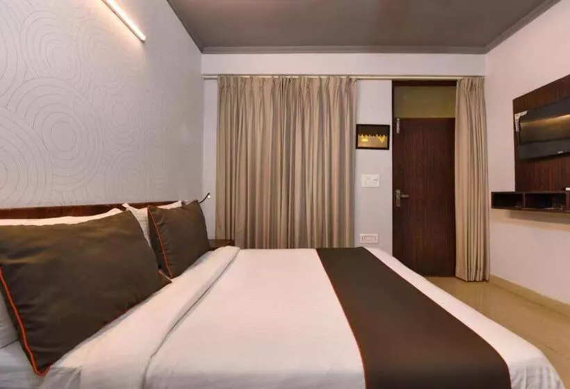 Collection O Hotel Ratiram Palace