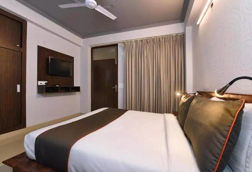 Collection O Hotel Ratiram Palace