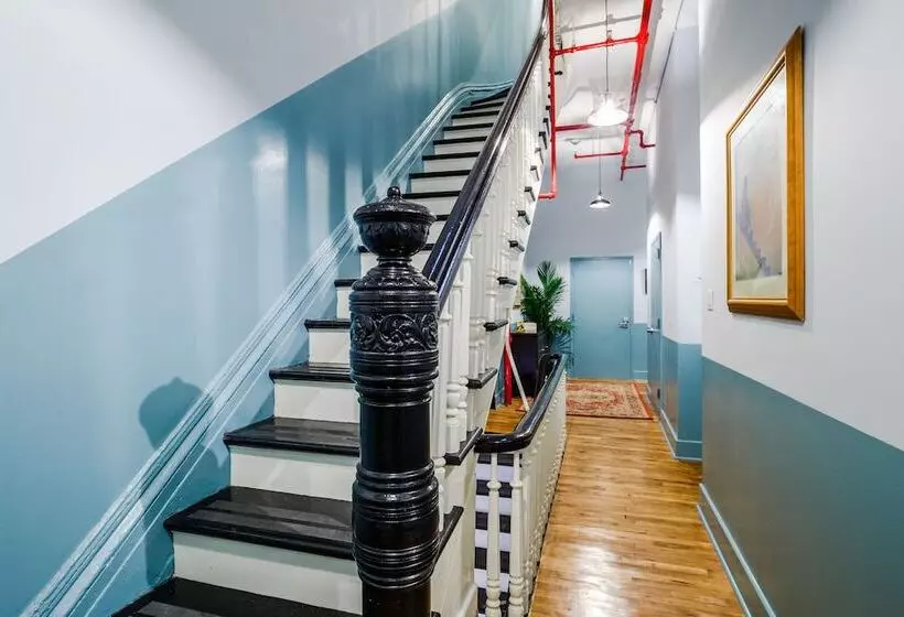 Hostelli Lamartine Chelsea