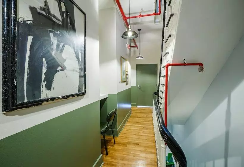 Hostelli Lamartine Chelsea