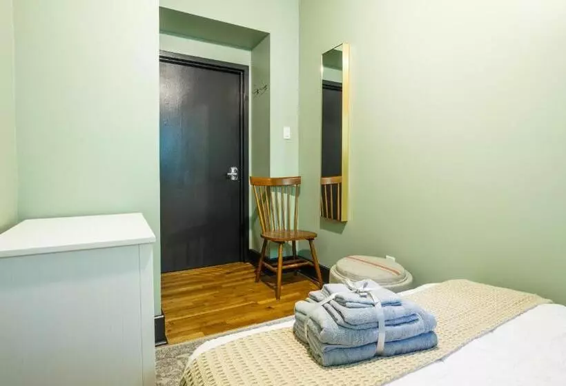 Hostelli Lamartine Chelsea