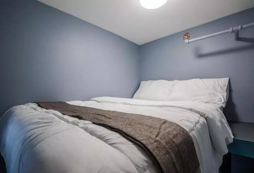 Hostelli Lamartine Chelsea