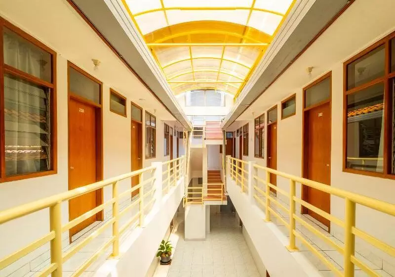 هتل Bakung Residence