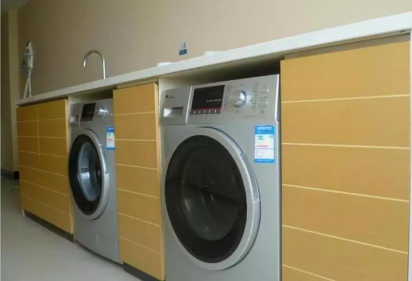 Hotelli City Comfort Inn Jingmen Jingshan Passenger Station