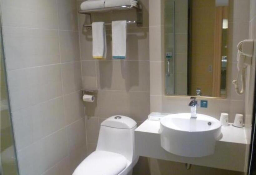 בית מלון כפרי City Comfort Inn Jingmen Jingshan Passenger Station