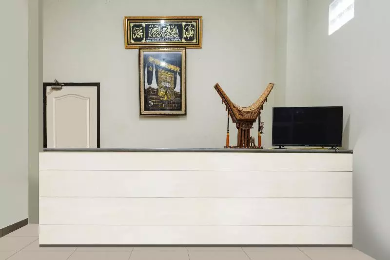 Hotelli Graha Balfas Syariah By Oyo Rooms