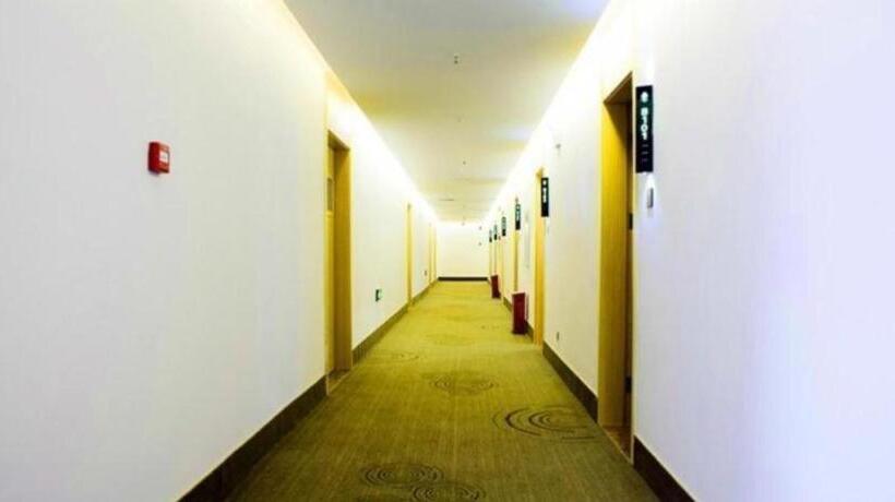 호텔 Greentree Inn Huanggang City Wuxue City Kanjiang Avenue