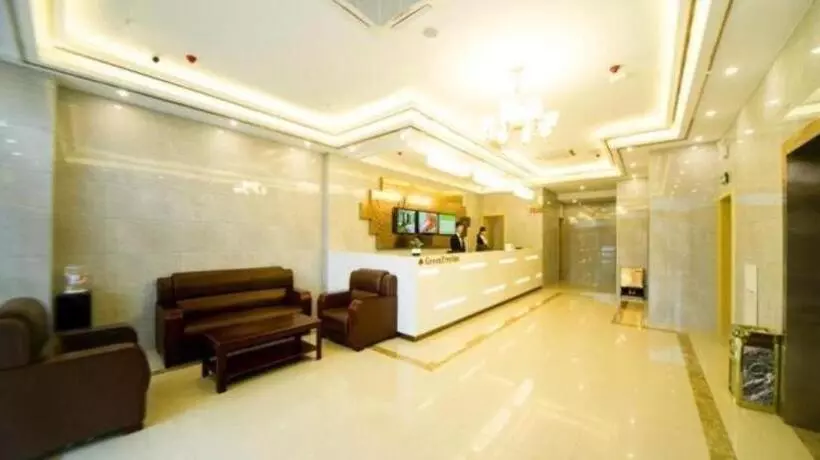 Hotelli Greentree Inn Huanggang City Wuxue City Kanjiang Avenue