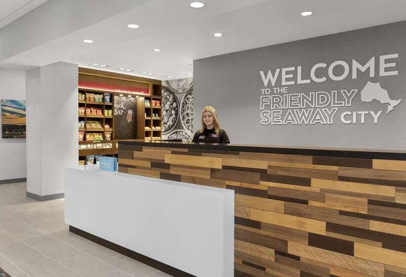 فندق Hampton Inn By Hilton Cornwall