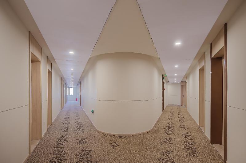 Hotel Hanting  Nanjing Wutang Plaza