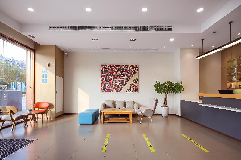 Hotel Hanting  Nanjing Wutang Plaza