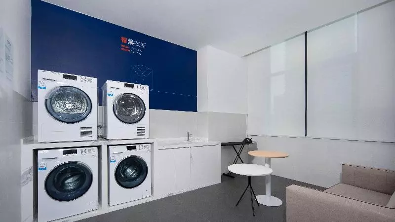 هتل Holiday Inn Express Chengdu Tianfu Airport Zone