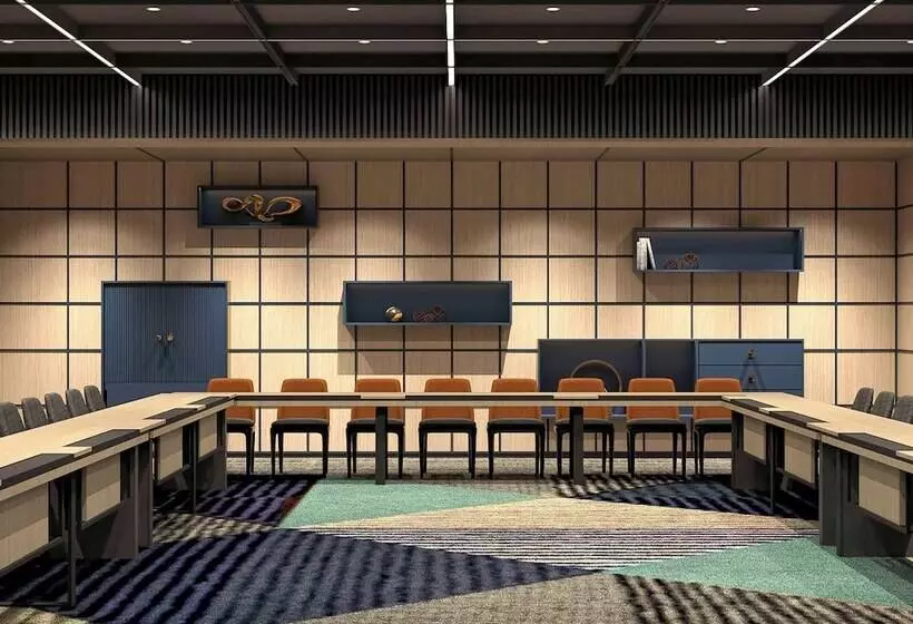 هتل Ibis Surabaya Tidar