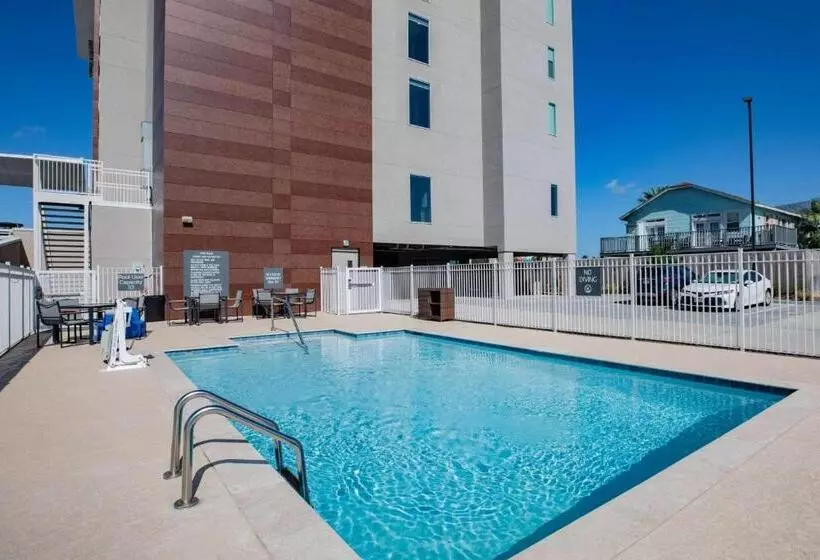 Hotelli La Quinta Inn & Suites By Wyndham Galveston North At I 45