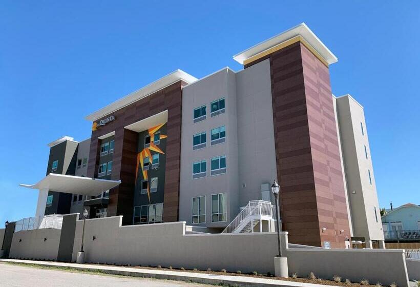 酒店 La Quinta Inn & Suites By Wyndham Galveston North At I 45