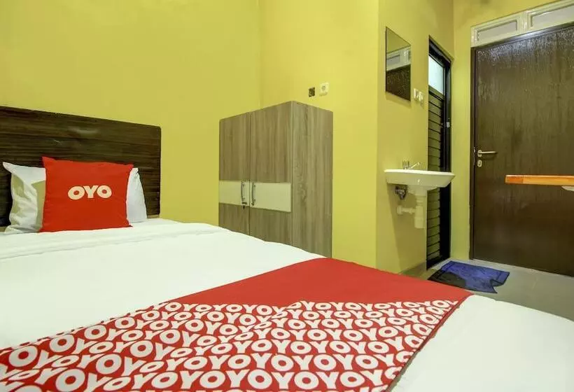 Hotelli Palembang Residence By Oyo Room