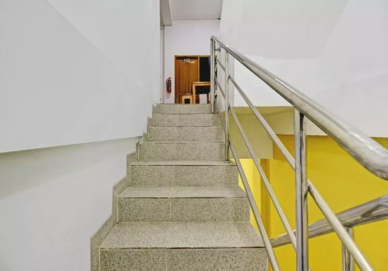 Hotelli Palembang Residence By Oyo Room