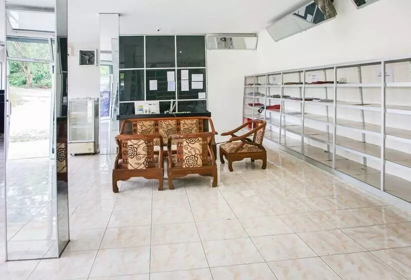 Hotelli Pasir Padi Inn Syariah  By Oyo Rooms