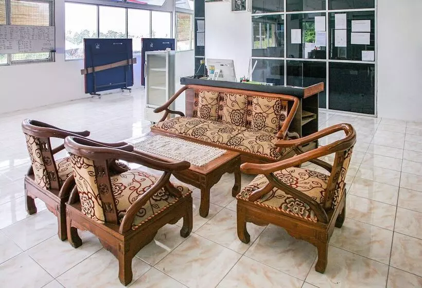 Hotelli Pasir Padi Inn Syariah  By Oyo Rooms