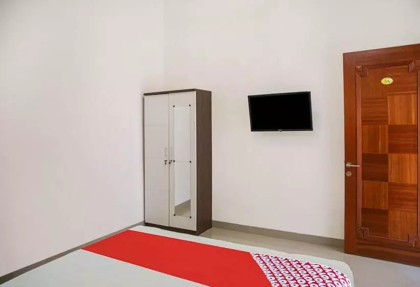 Hotelli Pasir Padi Inn Syariah  By Oyo Rooms