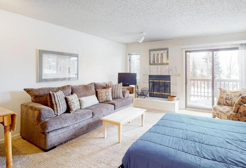 בית מלון כפרי Timber Run Vista 2