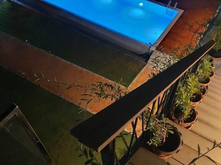 Hotel Wayla Villa Maikhao Beach