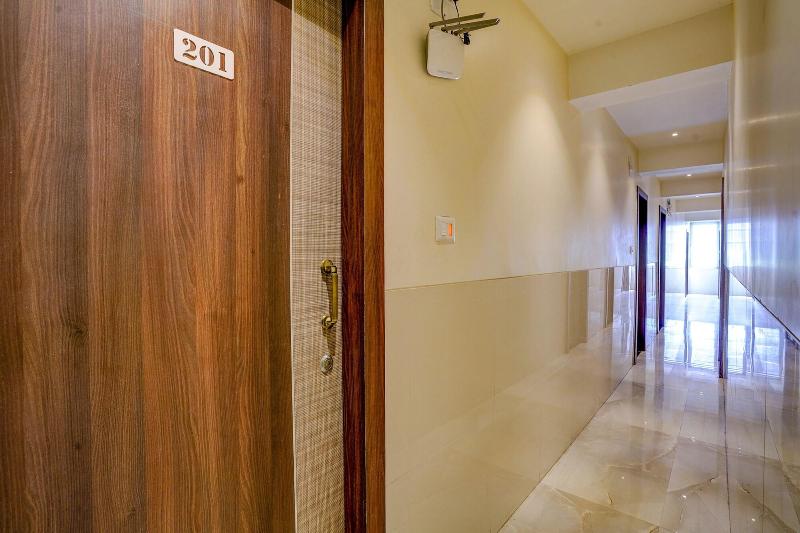 ホテル Fabexpress Super 7 Inn Nr Rabale Station