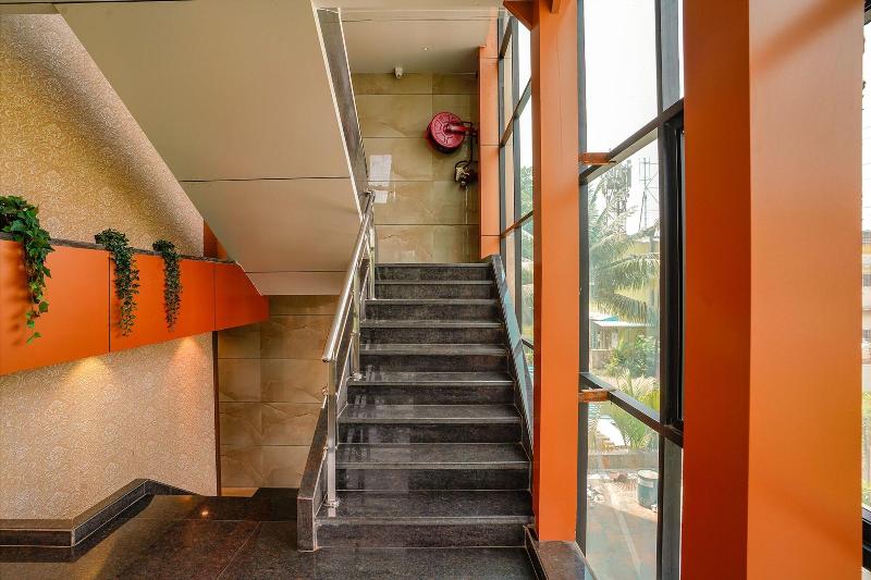 ホテル Fabexpress Super 7 Inn Nr Rabale Station