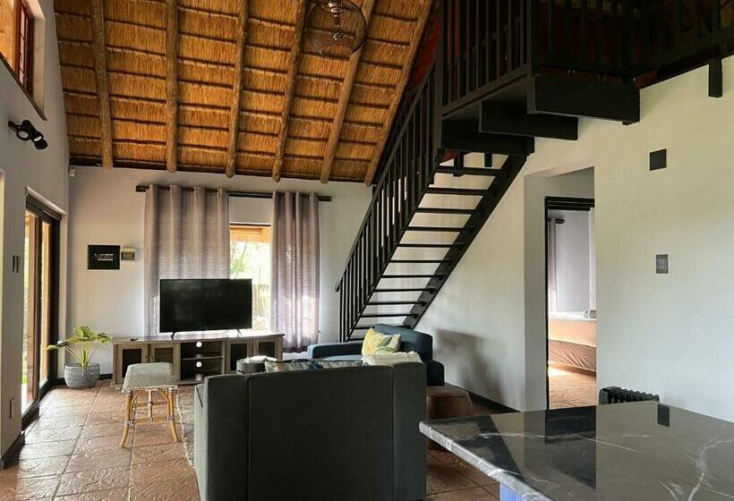 Acoustic Guest House