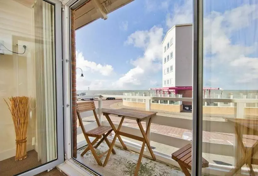 Comfy Beach House