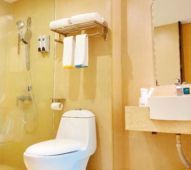 فندق City Comfort Inn Haikou East High Speed Railway Station