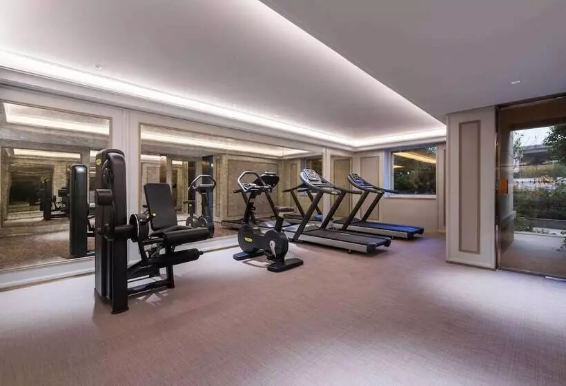 Hotelli Mercure Shanghai Jinqiao