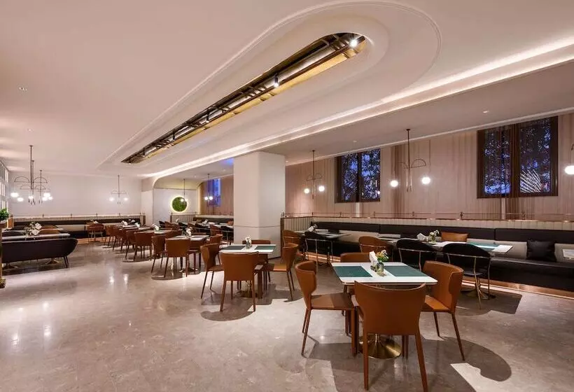 Hotelli Mercure Shanghai Jinqiao