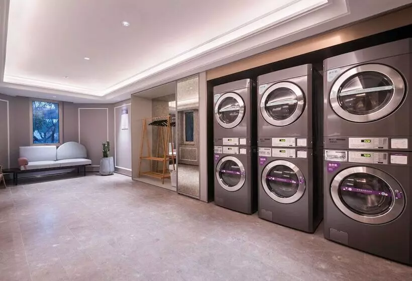 Hotelli Mercure Shanghai Jinqiao