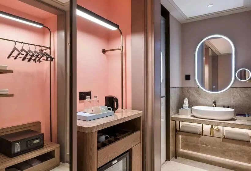 Hotelli Mercure Shanghai Jinqiao