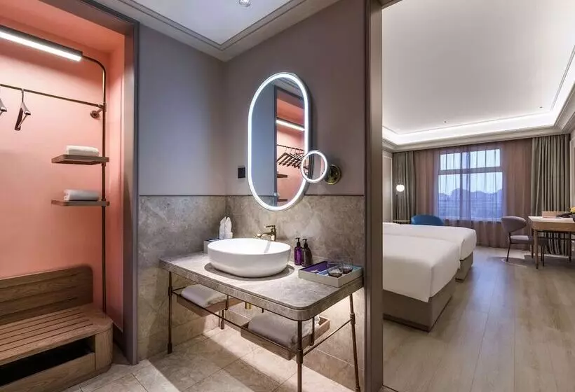 Hotelli Mercure Shanghai Jinqiao