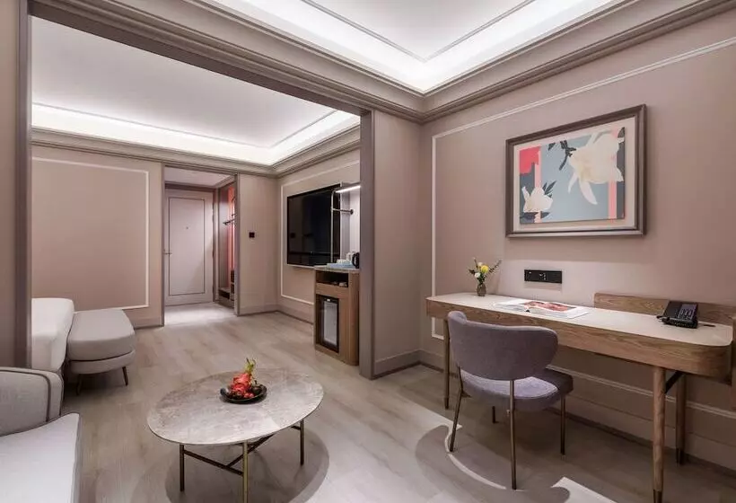 Hotelli Mercure Shanghai Jinqiao