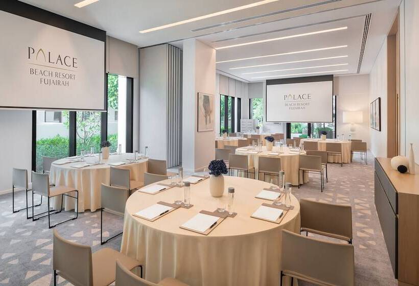בית מלון כפרי Palace Beach Resort Fujairah