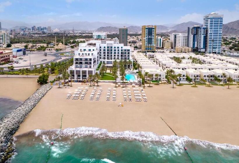 בית מלון כפרי Palace Beach Resort Fujairah