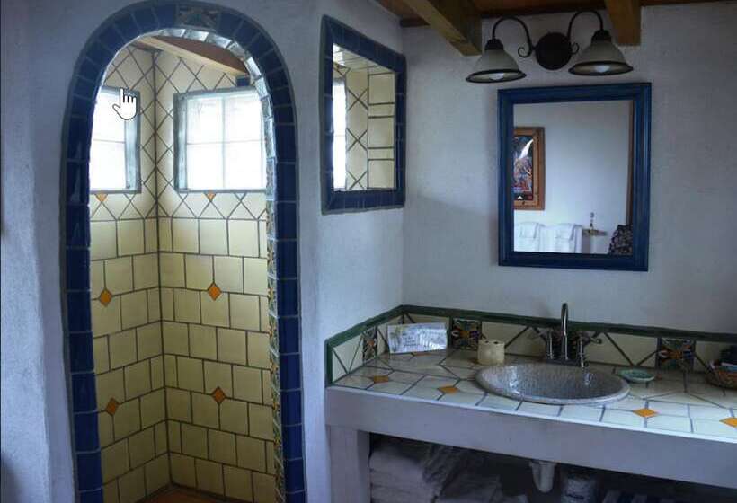 هتل Pigeon Cay Beach Club