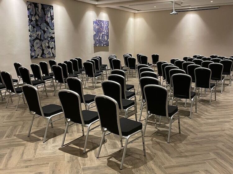 Hotel Sumahan Suites & Spa