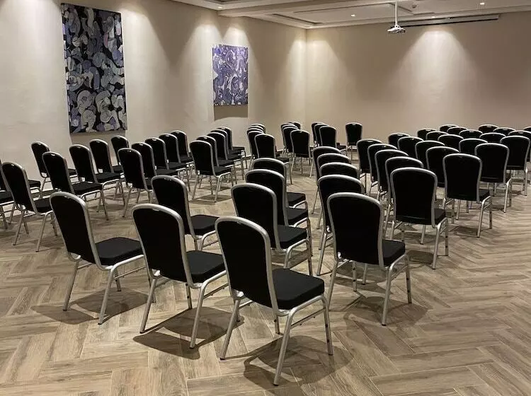 Hotelli Sumahan Suites & Spa