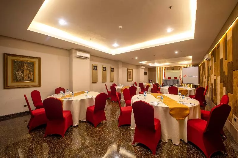 ホテル Swissbelcourt Kupang